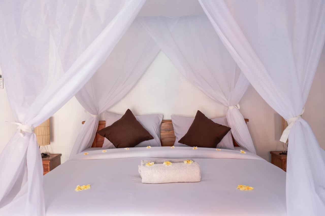 Garvi Villa การางาเซ็ม ภายนอก รูปภาพ
