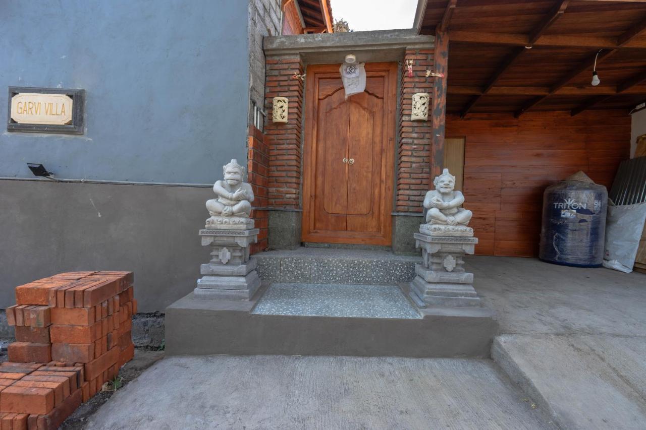 Garvi Villa การางาเซ็ม ภายนอก รูปภาพ