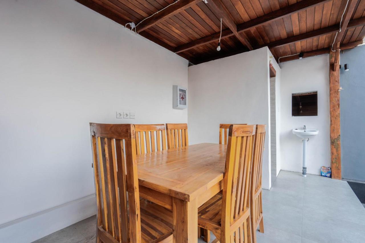 Garvi Villa การางาเซ็ม ภายนอก รูปภาพ